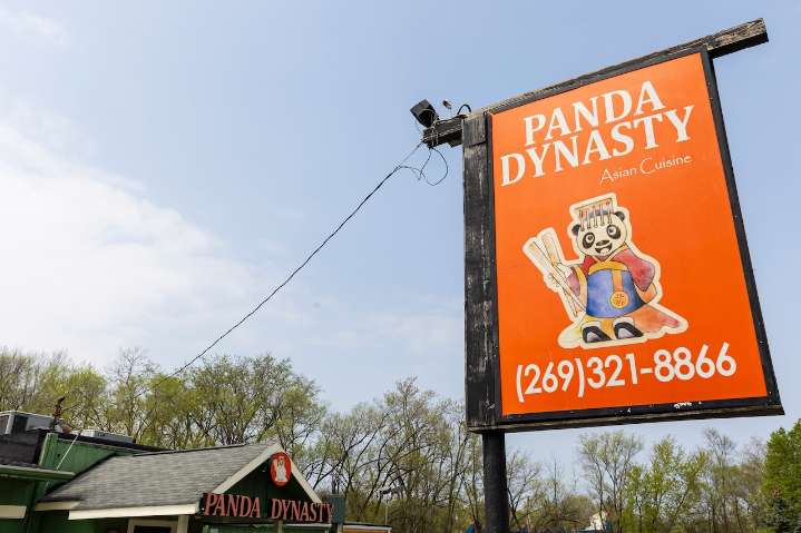 Apartments could replace shuttered Chinese restaurant near Portage City Hall