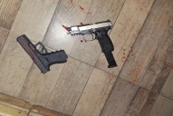 Dos ladrones muertos cuando eran rodeados por policías y mantenían a tres mujeres como rehenes