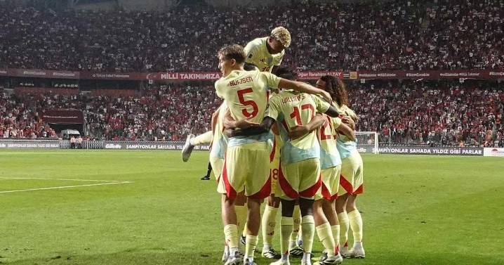 España golea a Turquía 6-0 y ve más cerca su calificación al Mundial 2026