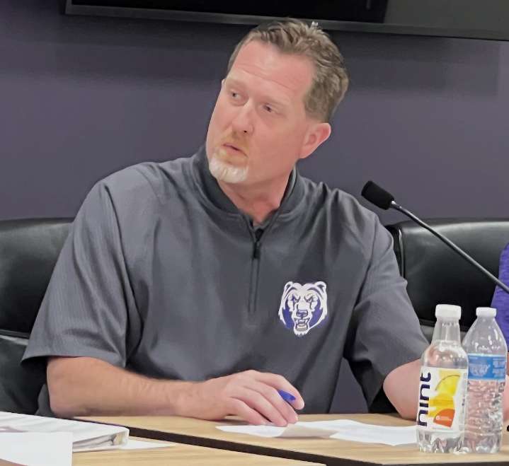 North Royalton schools Superintendent Michael Laub to retire