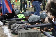 Venezolanos acuden al llamado de adiestramiento de Maduro ante "amenazas" de EE.UU.