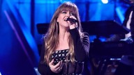 Kelly Clarkson Returns to Television After Ex