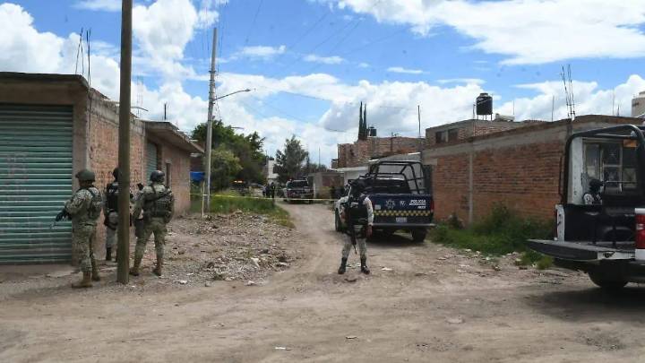 Muere mujer atacada a balazos en su vivienda en colonia Las Huertas en Irapuato