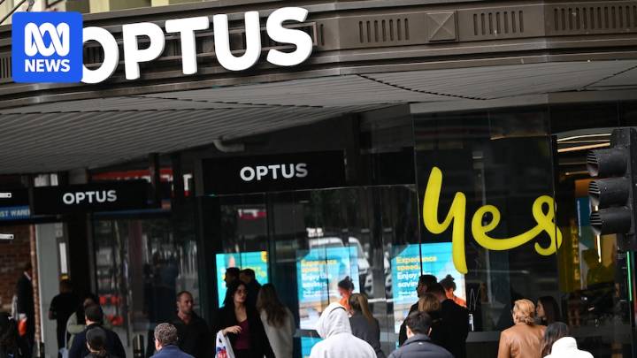 WA politicians slam Optus after telco's outage linked to triple