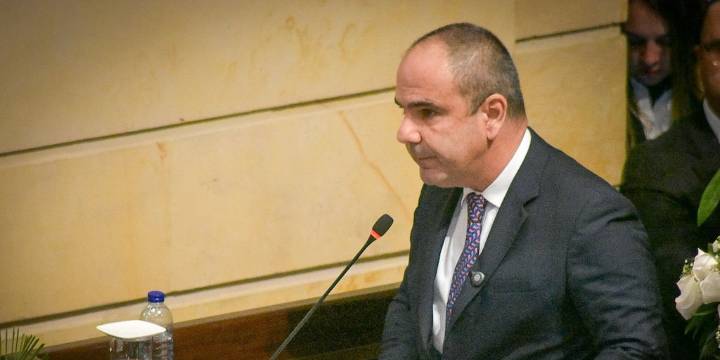 Gabriel Vallejo, presidente del Centro Democrático, confirmó que en la cumbre con Cambio Radical no se hablará de una posible coalición
