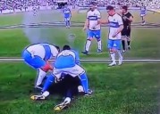 VIDEO. Terrible: Así fue el dramático momento en que Pato Toledo se desplomó en el partido de capitanes de la UC en el Claro Arena