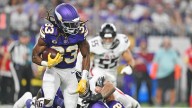 Aaron Jones questionable to return with hamstring injury