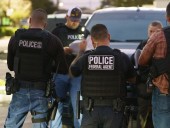 Ciudadano estadounidense en LA demanda al DHS por $50 millones tras ser herido y arrestado por ICE
