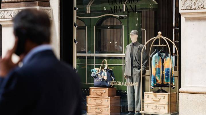 Testamento de Armani abre la puerta a venta parcial de la casa de moda