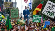 Miles de personas protestaron en defensa de Bolsonaro por las calles de Brasil