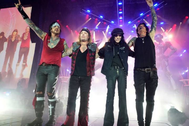 Vince Neil Reveals He Suffered a Stroke, Delays Mötley Crüe Residency