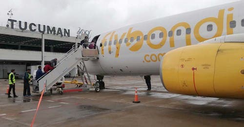 Flybondi amplía un 40% sus rutas a Tucumán