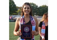 Amira Hidalgo recibe premio de Campeones de la Comunidad