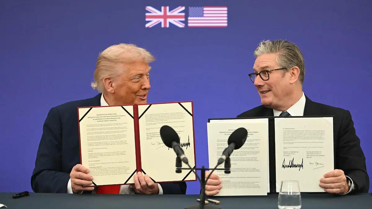Trump y Starmer firman acuerdo de cooperación tecnológica entre EU y Reino Unido