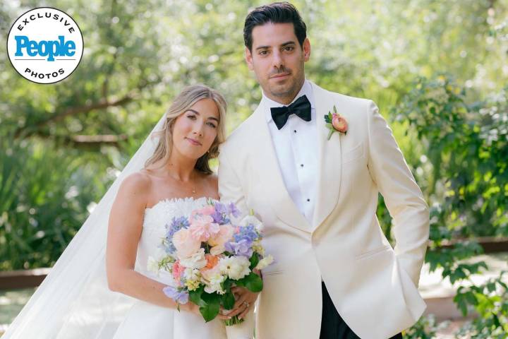 Couple Who Met on Plane in Viral Meetcute Get Married (Exclusive)