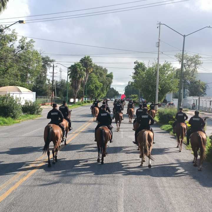 Agrupamientos policiales de la SSPT se preparan para desfile conmemorativo de la independencia de México