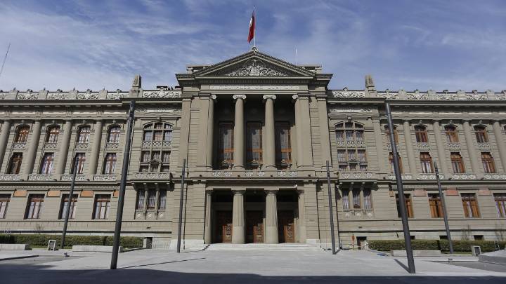 Senado confirmó dos nuevos integrantes de la Corte Suprema propuestos por el Presidente Boric