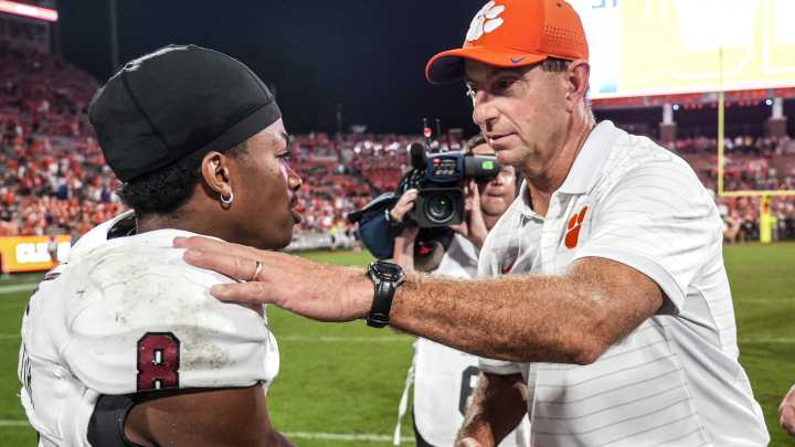 Dabo Swinney on the similarities between Clemson's 2025 team to 2016