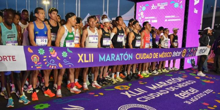 Autoridades del Maratón CDMX 2025 niegan afectaciones por baches; reportan saldo blanco