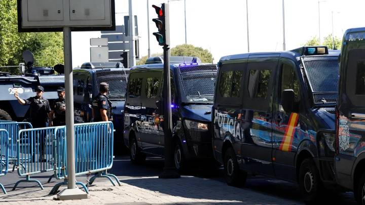 Caos y tensión en el fin de la Vuelta a España 2025: las protestas suspendieron la etapa 21