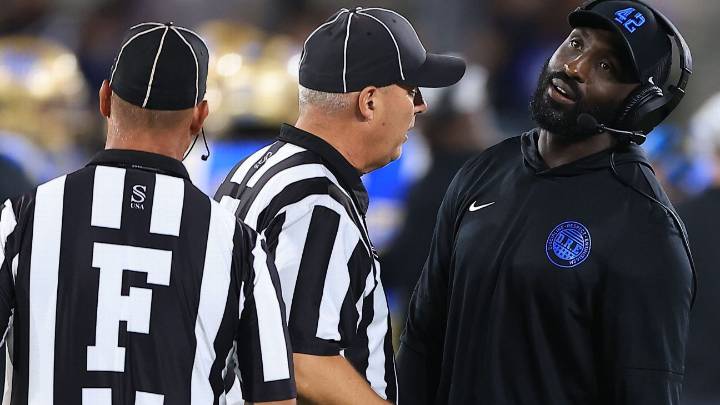 UCLA fires coach DeShaun Foster after Bruins start 0