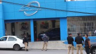 Catean concesionaria de autos por posible fraude en Puebla capital