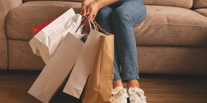 El consumo de los hogares cayó en agosto y cortó ocho meses de cifras positivas: las razones