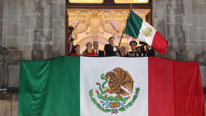 Que viva la presidenta de México y el humanismo mexicano, arenga Armenta en su primer grito de Independencia