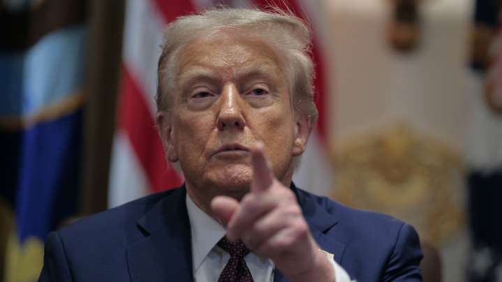 Donald Trump's Lies About His Height Are Getting Embarrassing Now