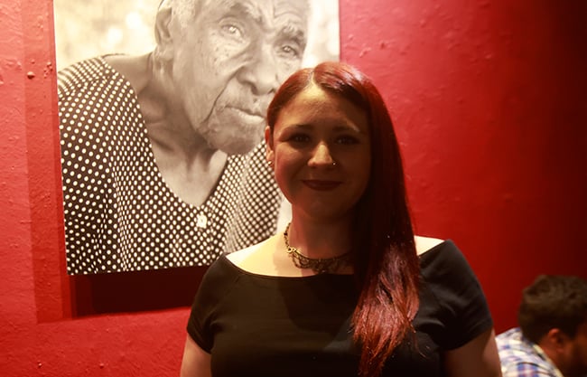 Conjugan memorias en fotos e ilustración; exhiben series artísticas en el Cerdo de Babel