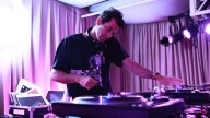 'I can't stop DJing,' Mark Ronson says — never mind the back pain