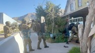 Tres detenidos tras allanamiento en domicilios de la Villa 250 Años