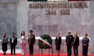 Asisten Hugo Aguilar y Kenia López a ceremonia del 178 Aniversario los Niños Héroes de Chapultepec