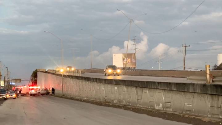 Conductor de Tractocamión Muere al Caer de un Puente en Reynosa