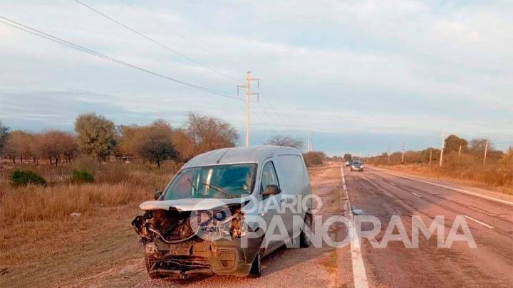 Una camioneta chocó contra un animal en plena Ruta 89 y terminó con importantes daños