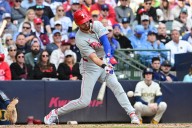 Deadspin | Phillies earn series win over Brewers in battle of NL's best
