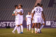 El Real Jaén tumba al Granada en un final de infarto en el Trofeo del Olivo