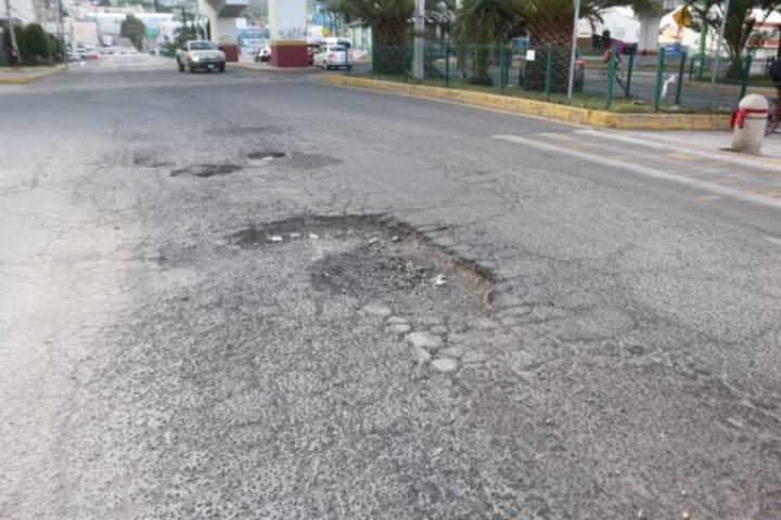 Emiten licitación para rehabilitar el bulevar Javier Rojo Gómez, en Pachuca