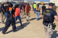 Alrededor de 500 trabajadores surcoreanos fueron detenidos de una planta de Hyundai en Georgia