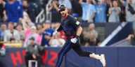 Nathan Lukes hits go-ahead homer as Blue Jays near AL East title