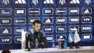 Scaloni afirmó que no habló del Mundial con Messi