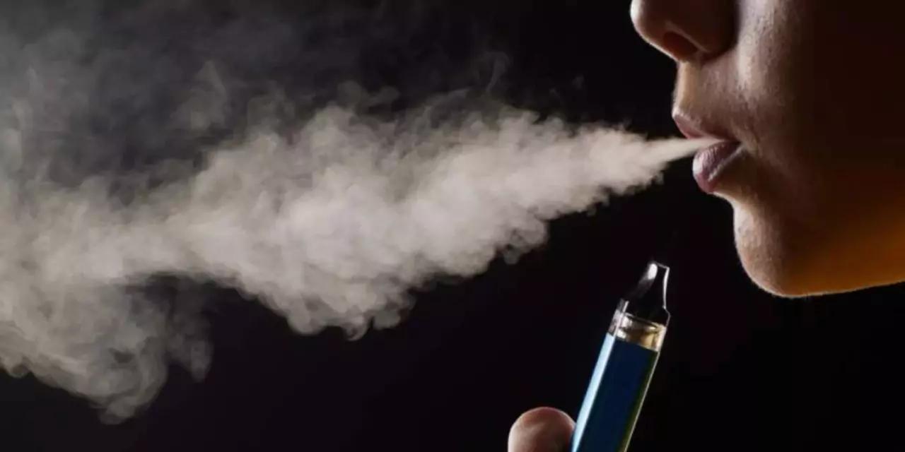 Sheinbaum propone prohibir vapeadores y reforzar la salud en México
