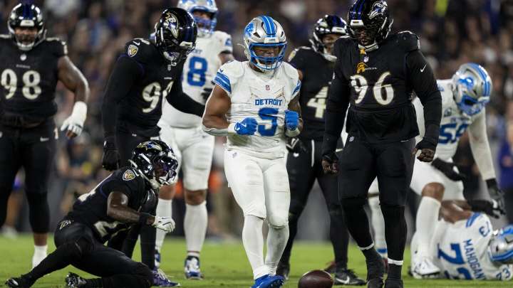 David Montgomery calls Lions' offensive line the best in the NFL
