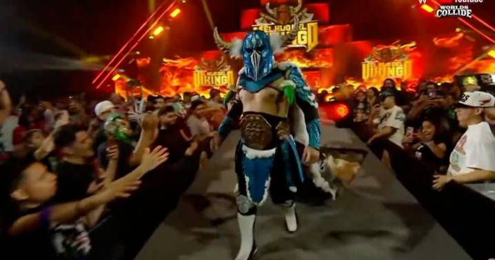 El Hijo del Vikingo recibe terribles abucheos en Worlds Collide antes de medirse a Dominik Mysterio (VIDEO)