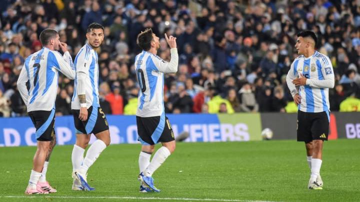 Messi tuvo su último baile Monumental, en una noche plagada de goles y emoción
