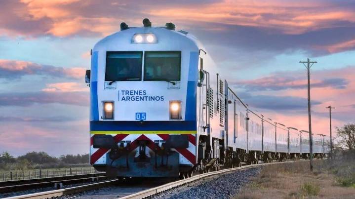 Suspenden desde hoy los trenes de larga distancia desde Buenos Aires a Córdoba y a Tucumán