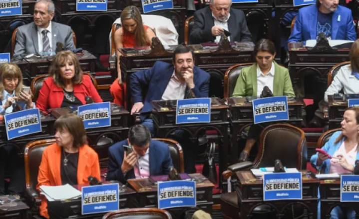 La oposición consiguió quórum en Diputados para voltear los vetos de Milei sobre el Garrahan y las universidades