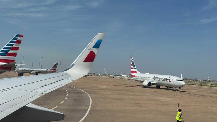 Cowboys' flight out of Dallas is delayed