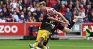 'Absolutely' – Man United receive expert verdict on Brentford red card as officials slammed