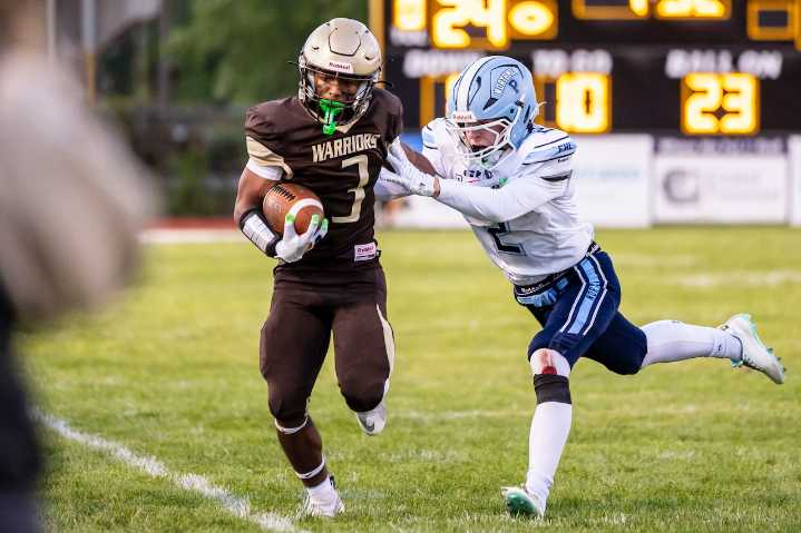 Final-minute pick-six propels Bay City Western to payback win over Petoskey